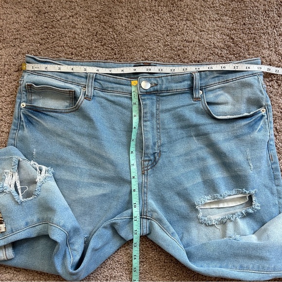 Fashion Nova Men Medium Wash Blue Big Time Patchwork Skinny Jeans Size 38 - Picture 10 of 13